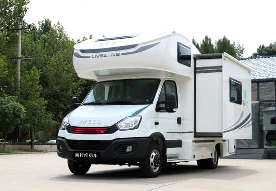 要大空間也更舒適，這樣的房車很棒