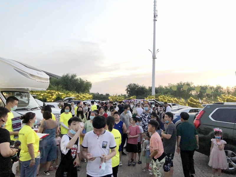 夏令營挑戰(zhàn)地攤經(jīng)濟，覽眾房車不一樣的活動