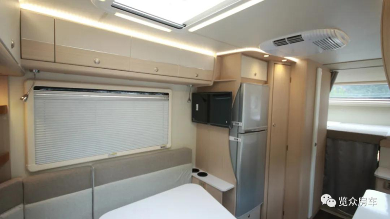 老人孩子房車旅行，選擇這款房車合適
