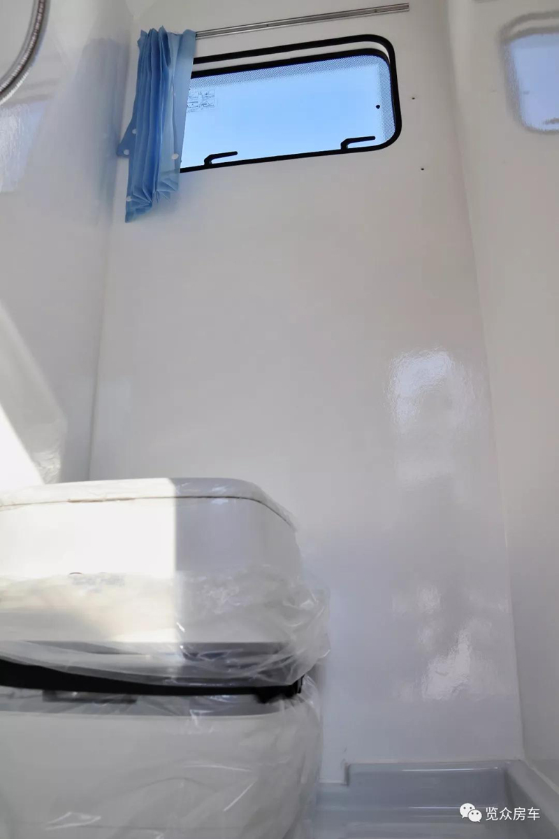 超大床還是國(guó)六汽油四驅(qū)房車(chē)，選它沒(méi)錯(cuò)