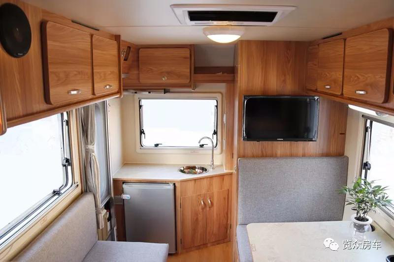 房車還就要選汽油、四驅(qū)、兩米大床