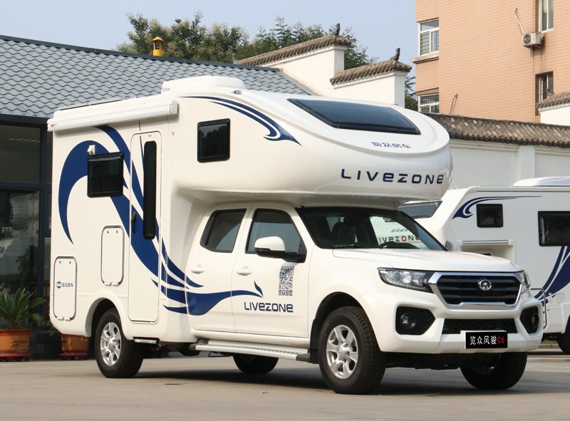 上下鋪床的房車，空間利用真合適