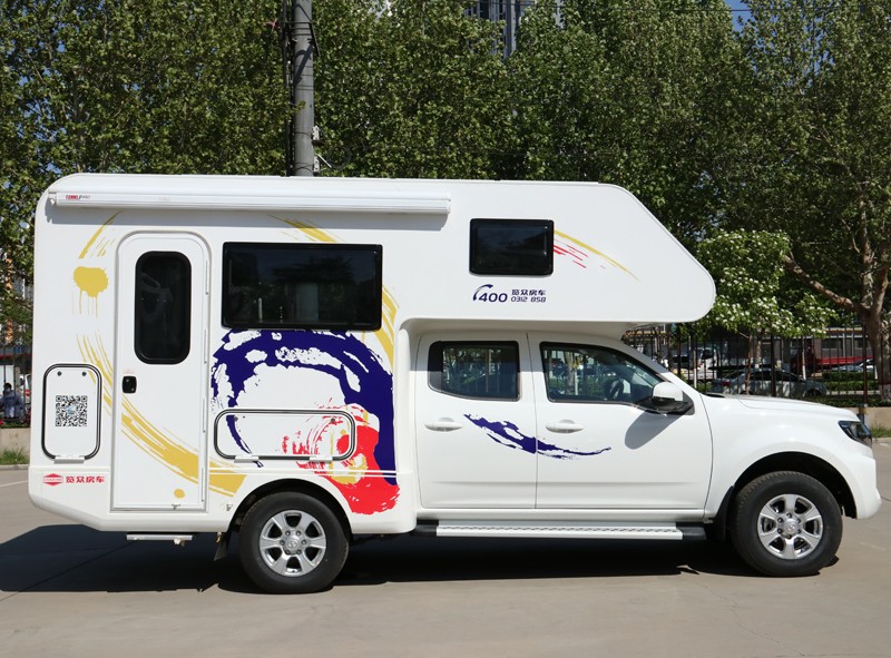 四驅(qū)、兩張超大床人床的房車，看這款