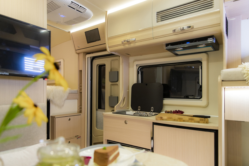 不僅僅動力好，還有上下鋪的房車