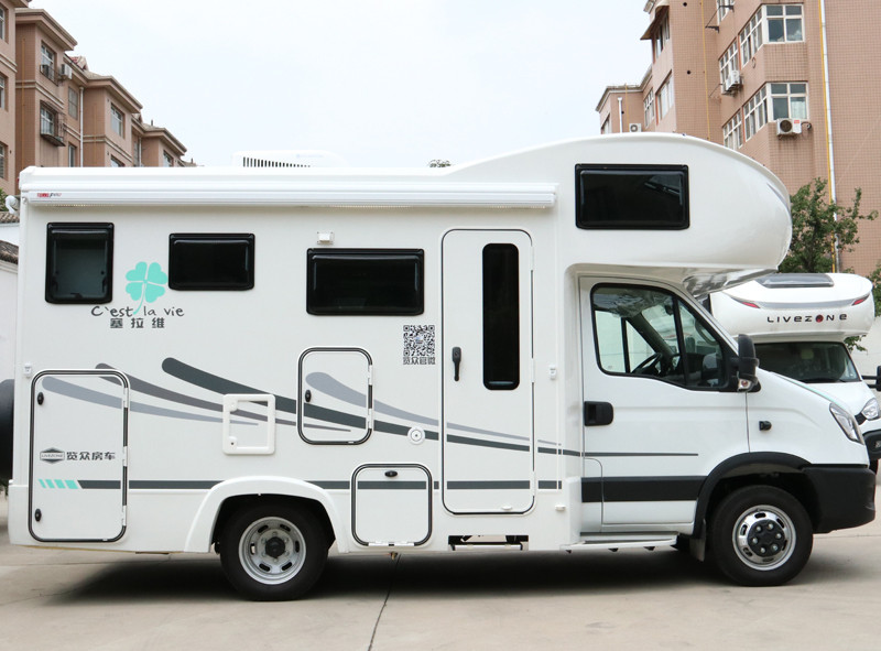 要大空間也更舒適，這樣的房車很棒