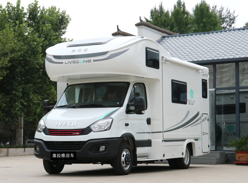 要大空間也更舒適，這樣的房車很棒