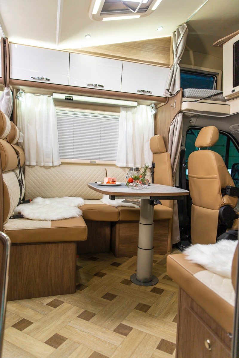 更有空間，更舒適的國(guó)六房車(chē)