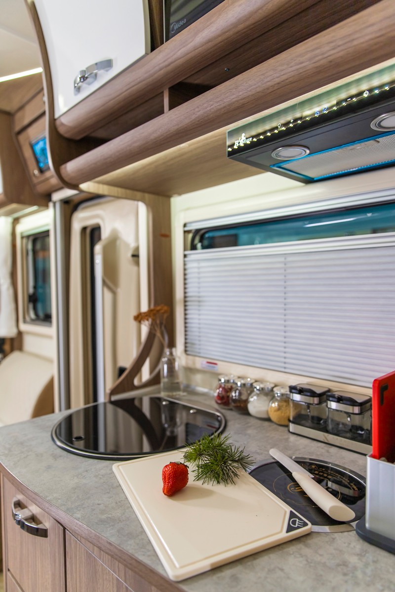 更有空間，更舒適的國(guó)六房車(chē)