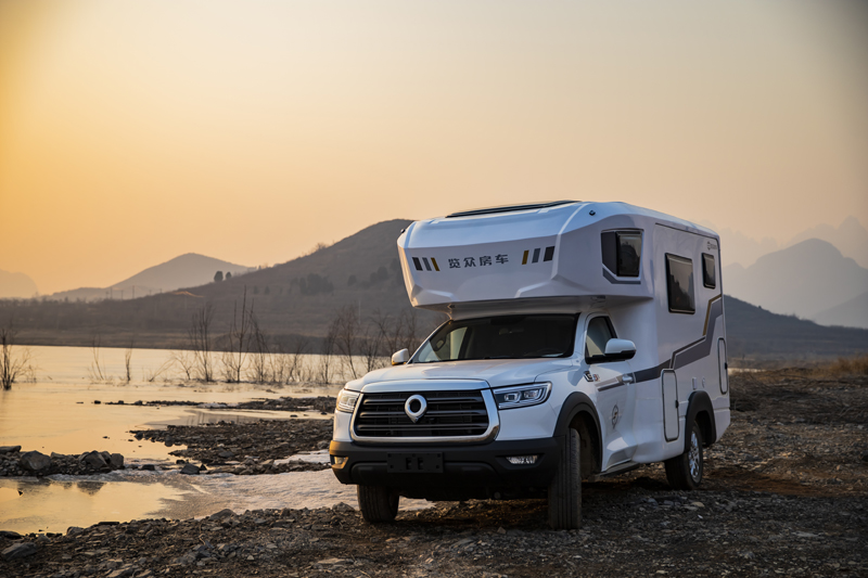 3月，北京房車展，看長城炮房車