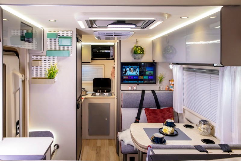 自由炮四驅(qū)房車，更自由