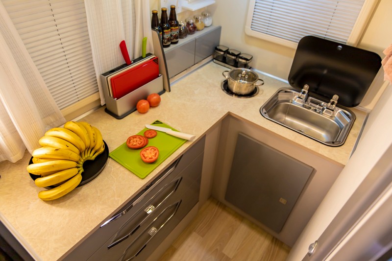 自動檔、四驅(qū)房車，可落京牌，這款點贊