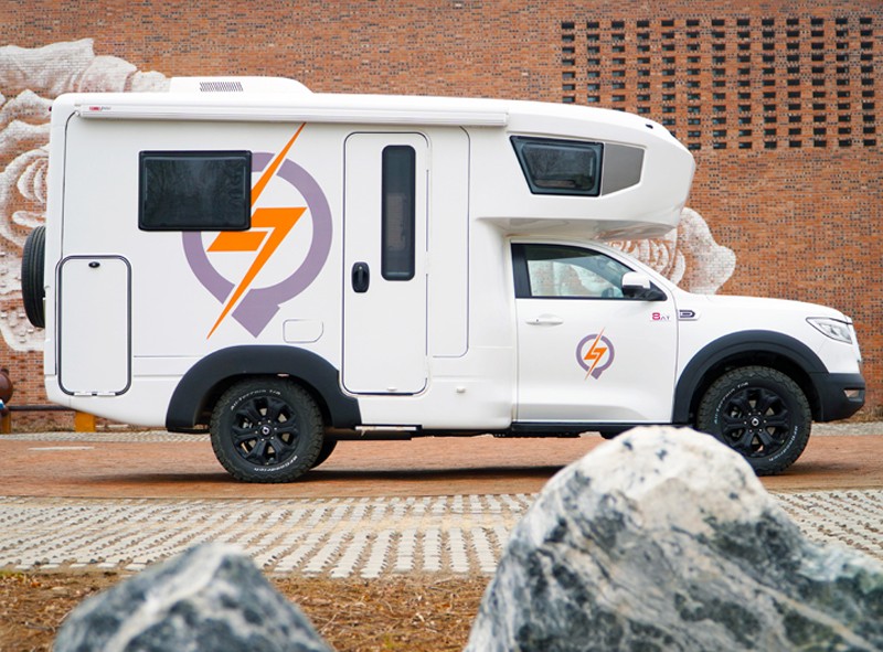 不懼荒野，不怕泥濘，四驅(qū)房車更給力