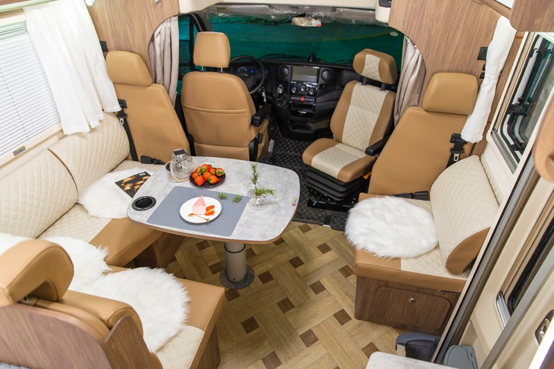 大空間，房車玩的才舒服