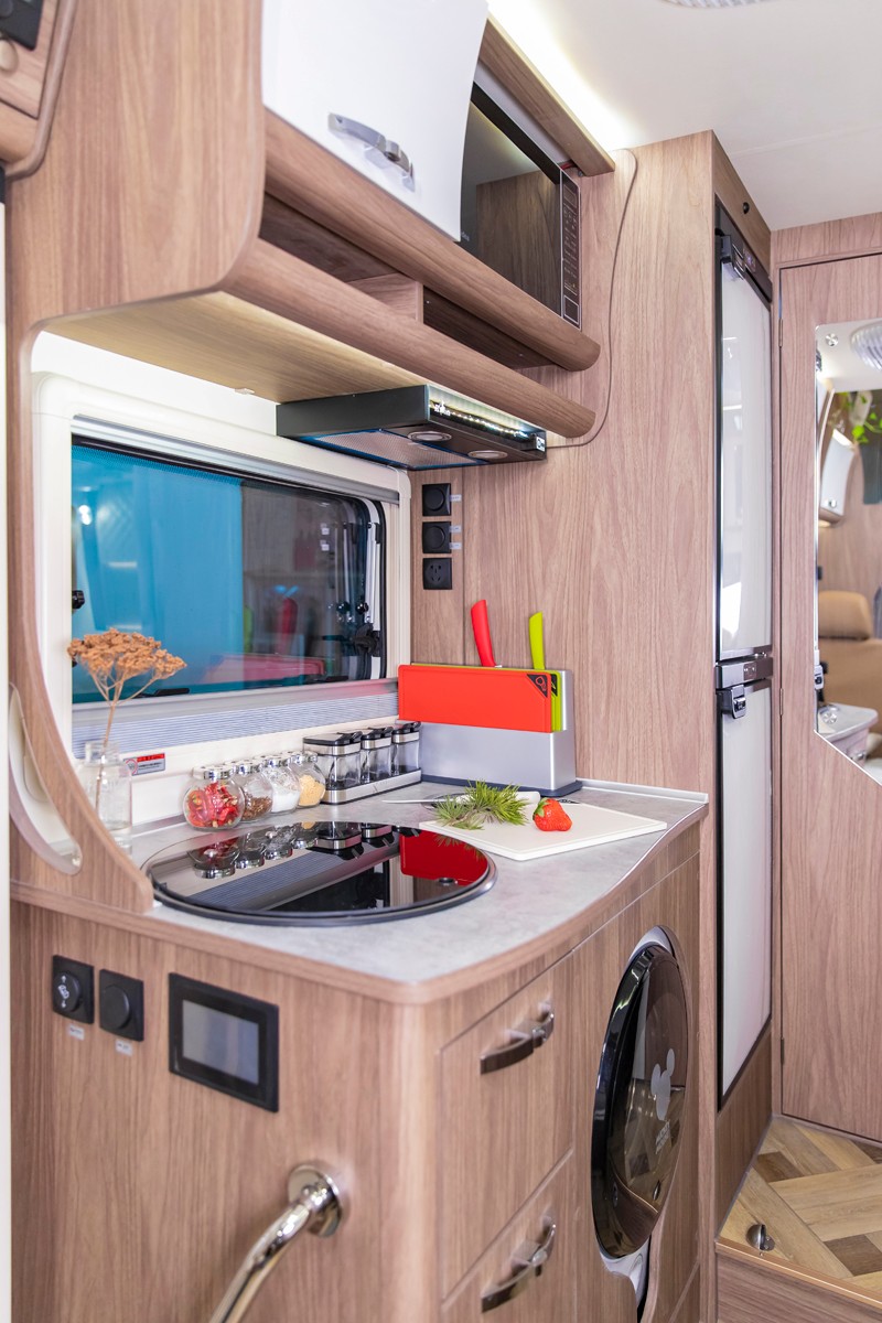 品質(zhì)、安全、舒適、空間，這款房車沒得挑