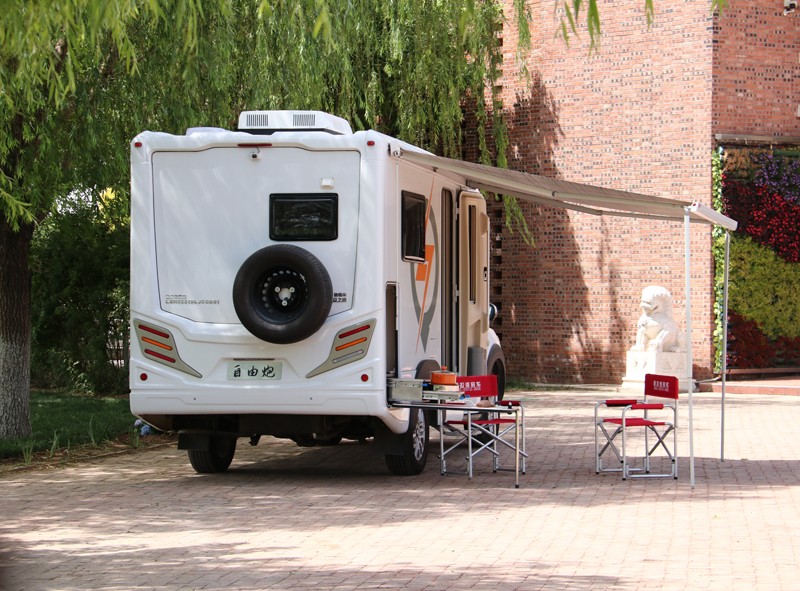 不只有空間，這臺房車還有哪里？