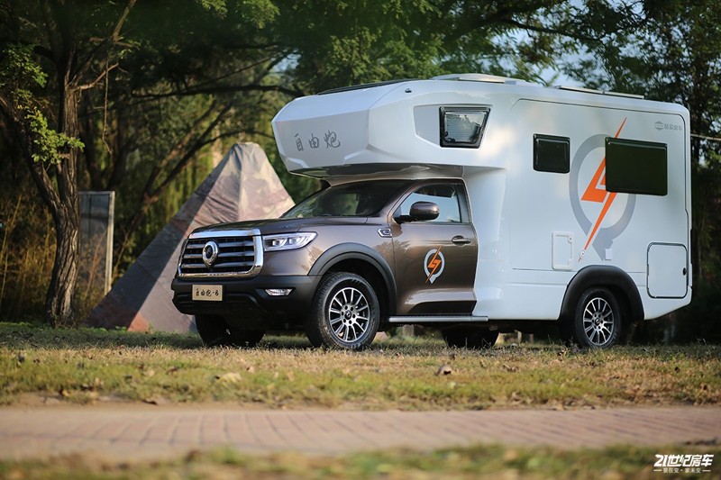 打響第二炮！搶先實拍體驗覽眾自由炮-B皮卡四驅(qū)房車