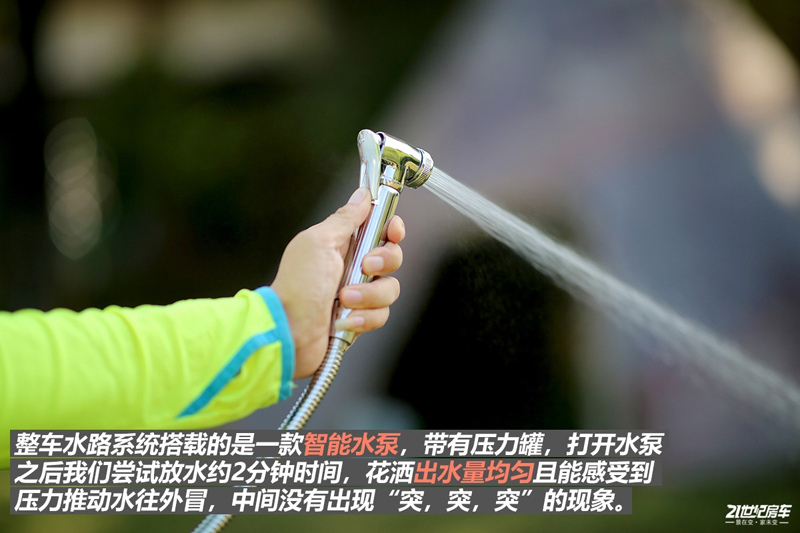 打響第二炮！搶先實拍體驗覽眾自由炮-B皮卡四驅(qū)房車