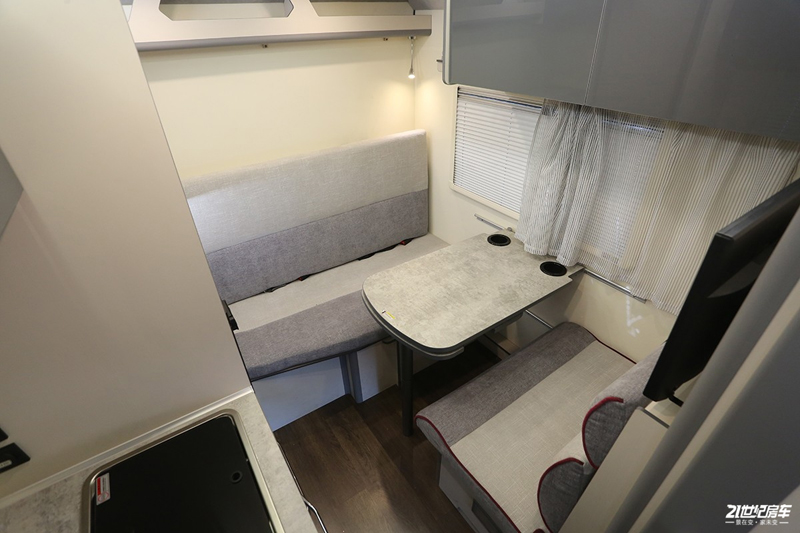 打響第二炮！搶先實拍體驗覽眾自由炮-B皮卡四驅(qū)房車