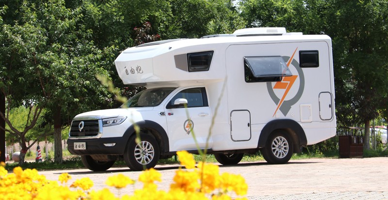 年輕、動(dòng)力、狂野、舒適，這款房車好