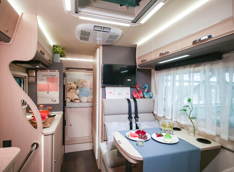 四驅(qū)房車輕松帶你遇見更大的世界 四驅(qū)房車輕松帶你遇見更大的世界