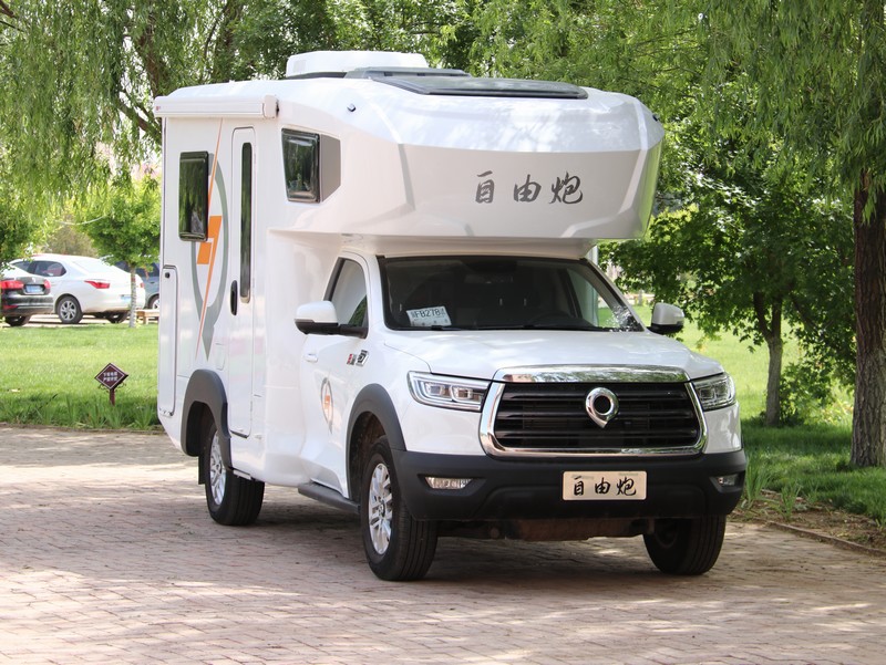 選購四驅(qū)越野房車時(shí)應(yīng)該注意什么？