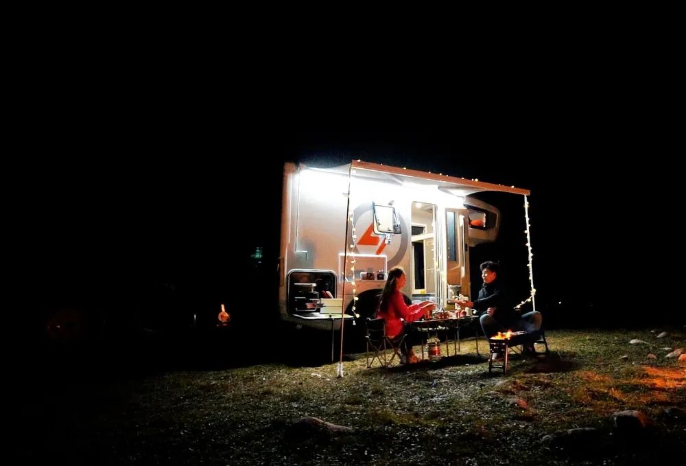 房車用電焦慮？那是因?yàn)闆]有遇見Ta！