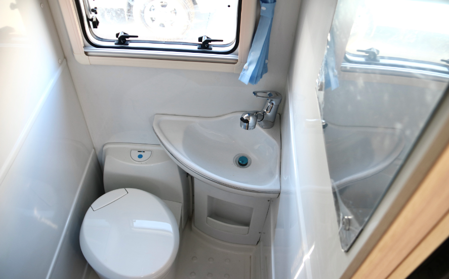 分時(shí)四驅(qū)、超大空間、一代經(jīng)典——風(fēng)駿C7！