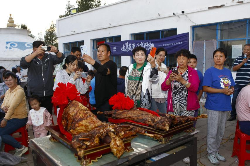 對酒當(dāng)歌，人生幾何，要盡興就現(xiàn)在！