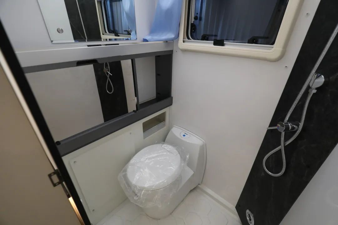 成年人不做選擇題，自由與安穩(wěn)我都要！