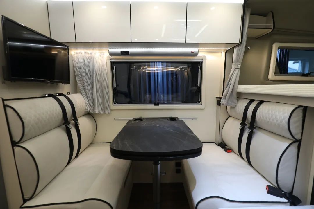 成年人不做選擇題，自由與安穩(wěn)我都要！