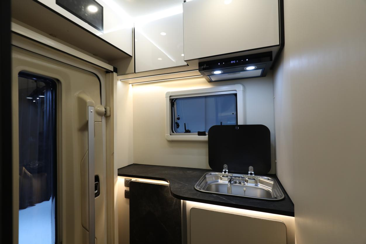 售價(jià)公布l自由炮C耀目上市！