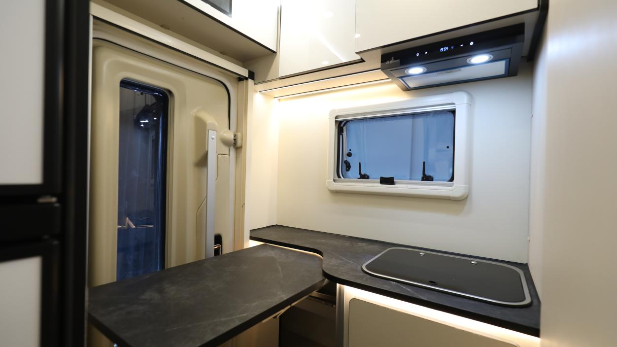 售價(jià)公布l自由炮C耀目上市！