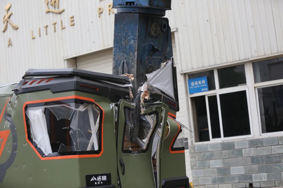 砸掉山海炮旅居車(chē)，覽眾房車(chē)究竟在搞什么？