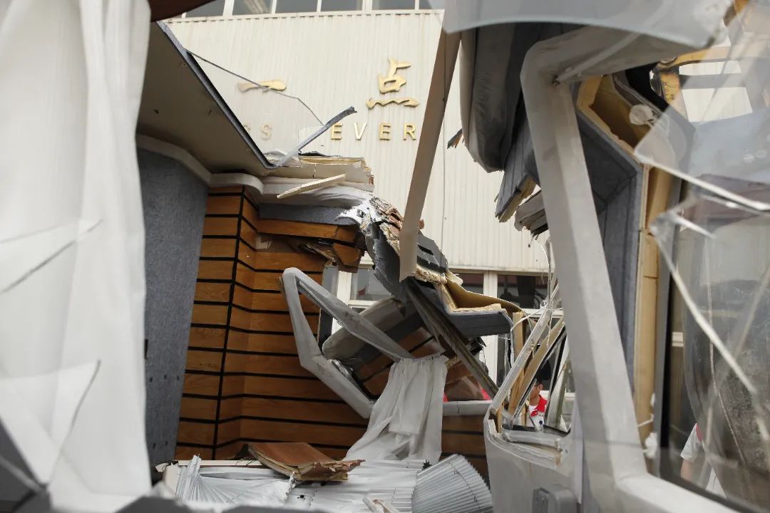 砸掉山海炮旅居車(chē)，覽眾房車(chē)究竟在搞什么？