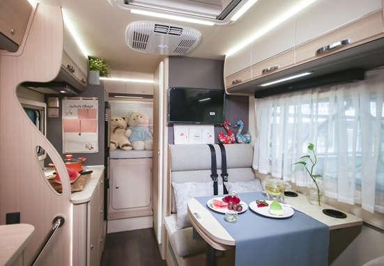 很多人喜歡睡這款房車，確實舒服