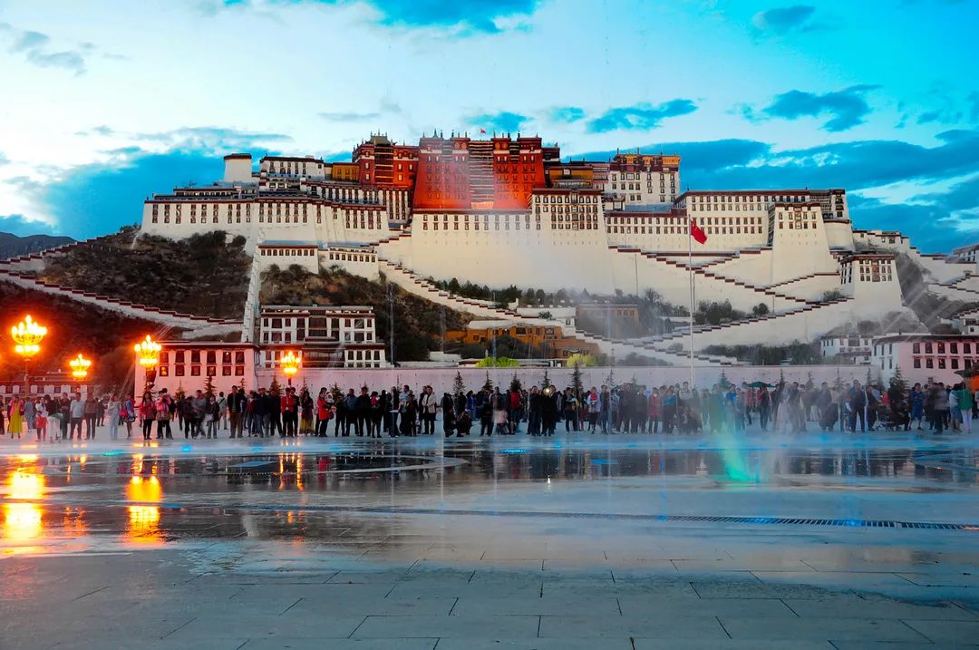 雪域西藏，此生必駕—— 自由炮護(hù)航！