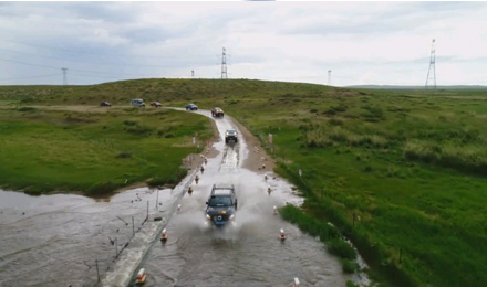 覽眾房車攜手長城炮聯(lián)袂出席那達慕！